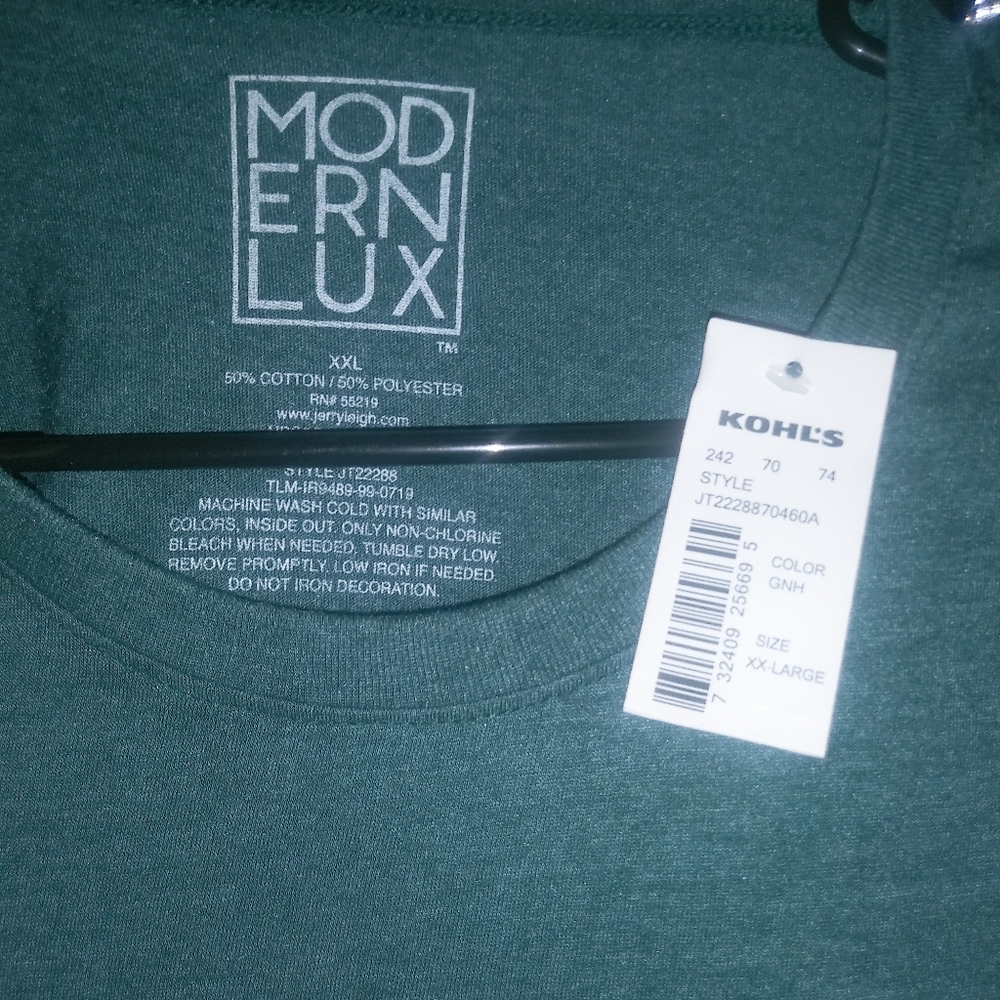 Be Kind Graphic T-Shirt - Picture 2 of 3